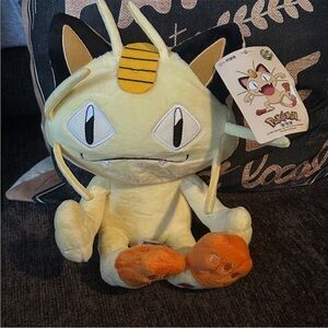Pokemon Meowth & Charmander plush